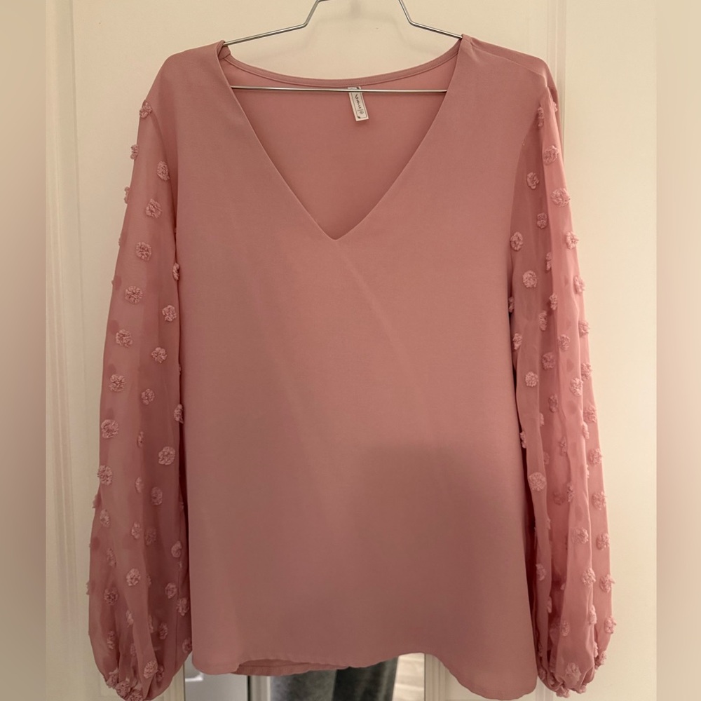 Dusty Rose V-Neck Blouse with Textured Puff Sleeves, size Large